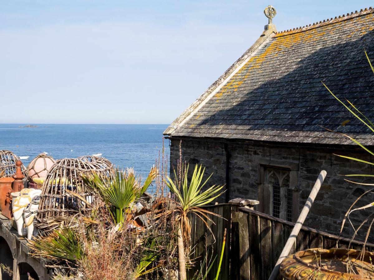 The Moonbeach Cabin Gorran Haven Екстериор снимка